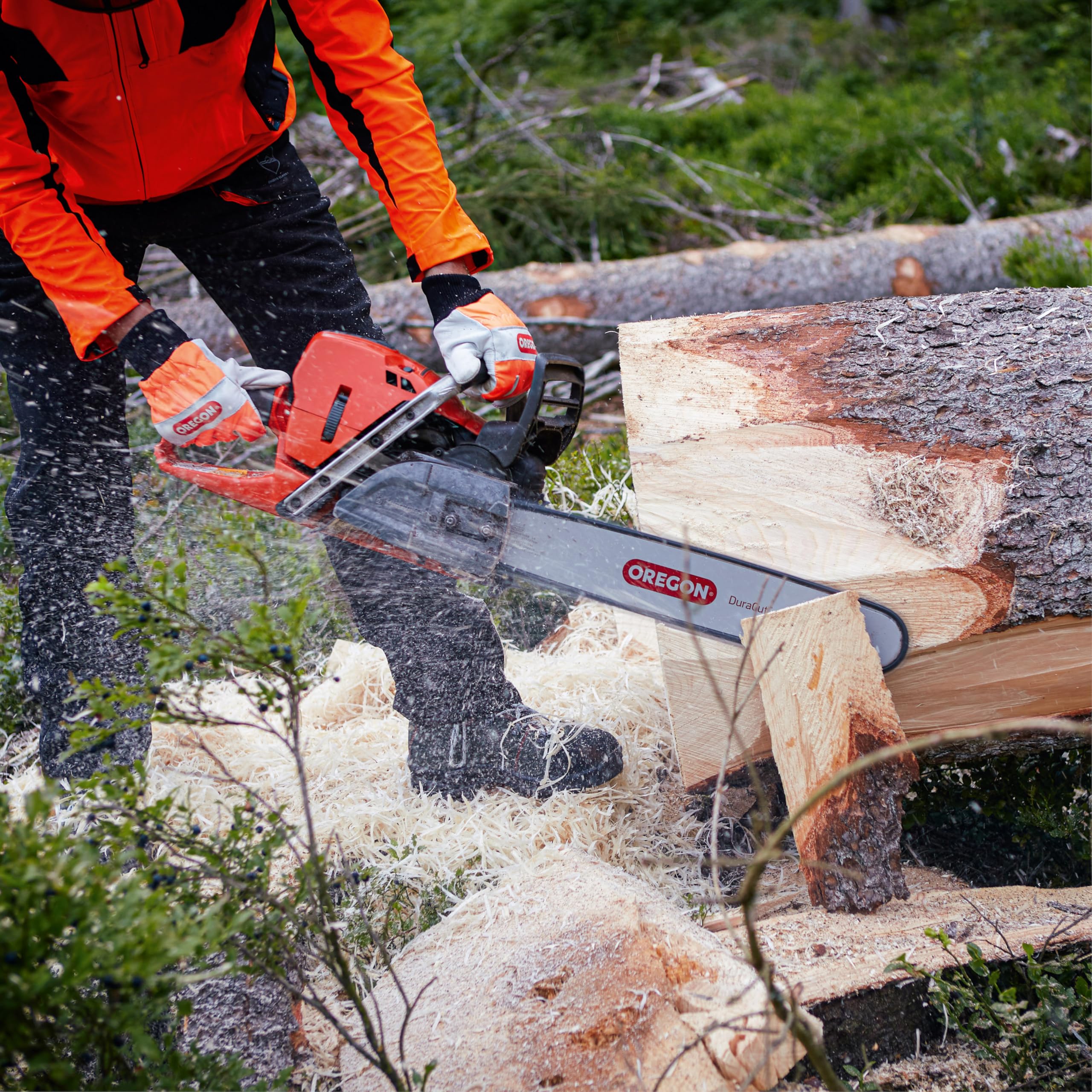 Oregon 3-Pack Pole Saw & Small Chainsaw Chain 3/8" LP Pitch, .050" (1.3 mm) Gauge for 10" (25cm) Bar, 40 Drive Links – Low-kickback Replacement Saw Chain, Fits Echo, Greenworks, Sun Joe and more - Image 6